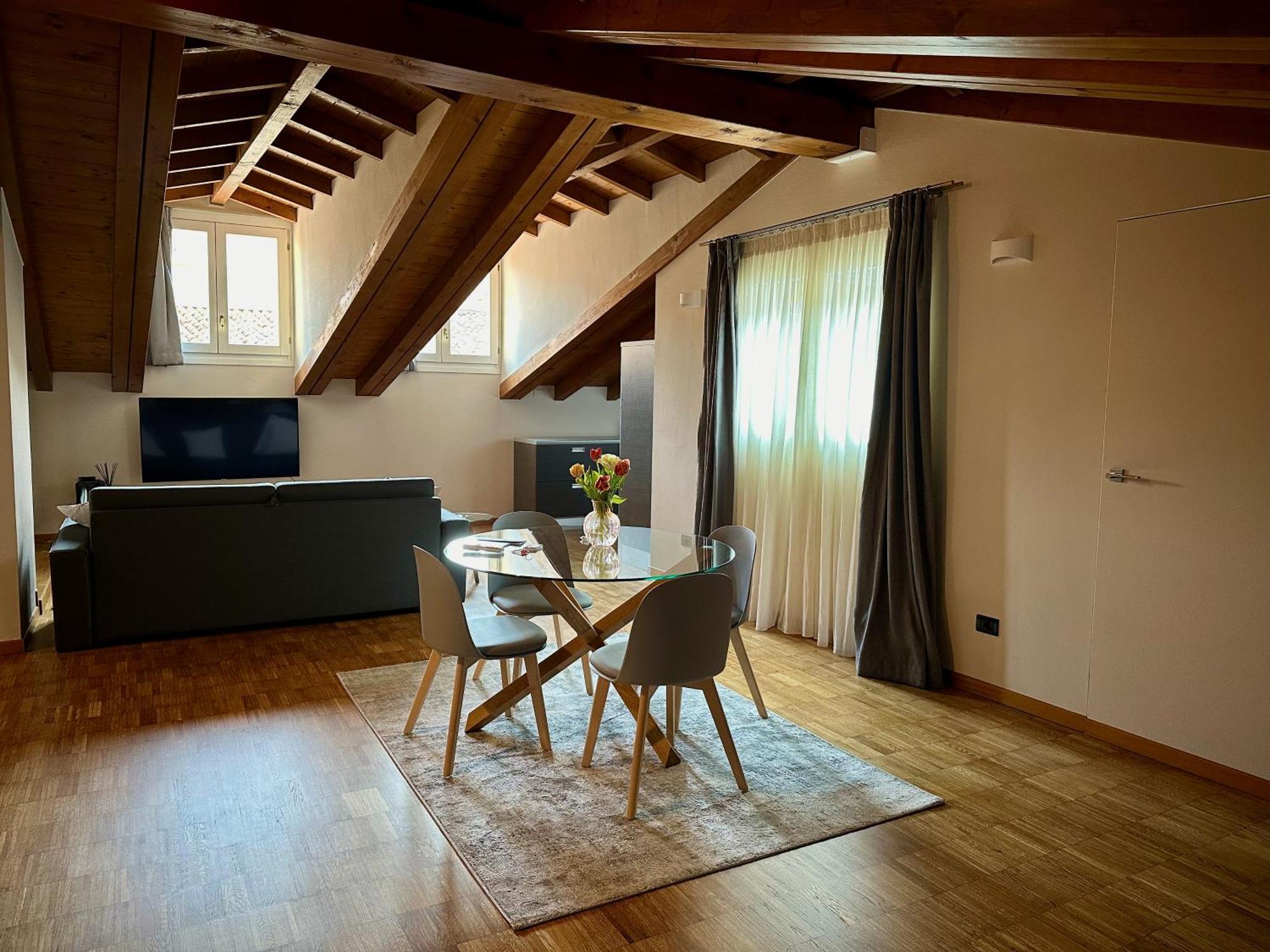 Magic Place Bergamo! Relax With Terrace In The Heart Of The